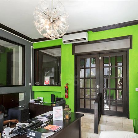 Silver Point Villa Hotel Крайст Чърч Екстериор снимка